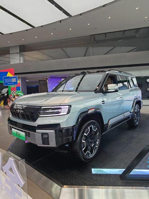 广州308比亚迪方程豹硬派越野的爆款，英菲尼迪35周年与你共成长