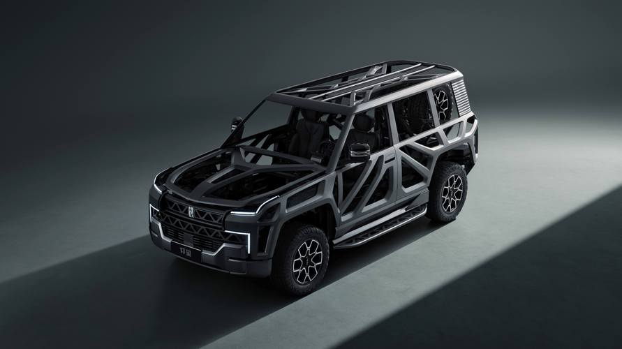 广州308仰望U8硬派越野的科技魅力，国能汽车对传统燃油车市场的冲击